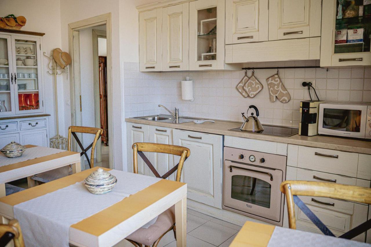 S'Ard Guest House Sassari Buitenkant foto