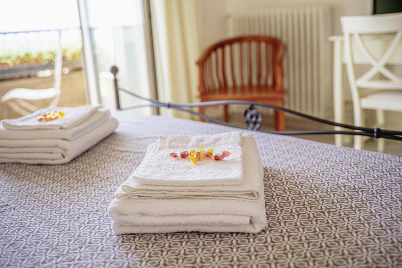 S'Ard Guest House Sassari Buitenkant foto